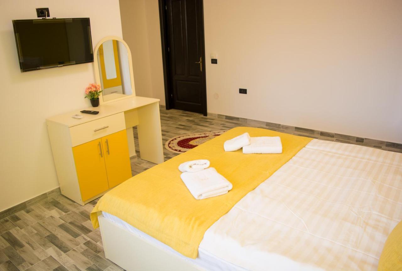 Casa Erk Bed & Breakfast คาลิมาเนช ภายนอก รูปภาพ