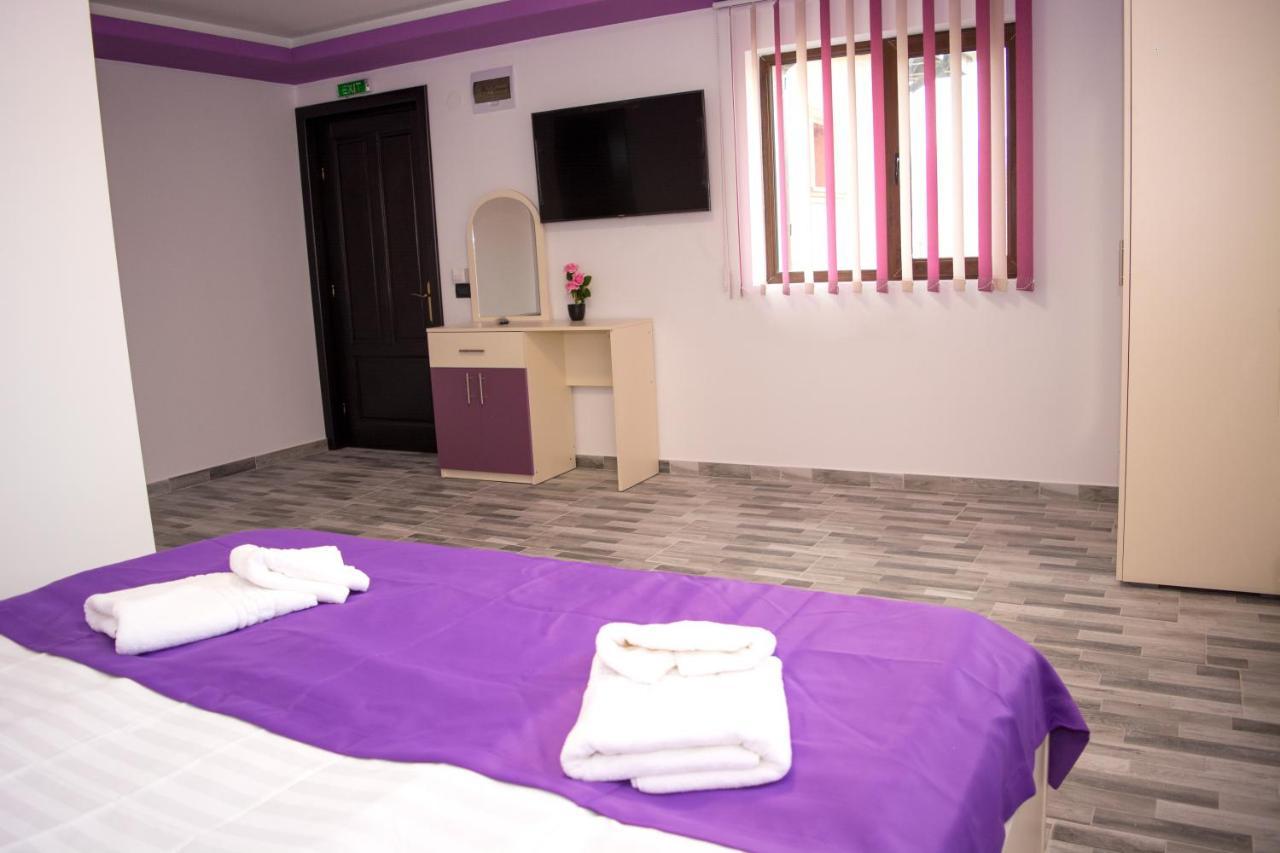 Casa Erk Bed & Breakfast คาลิมาเนช ภายนอก รูปภาพ