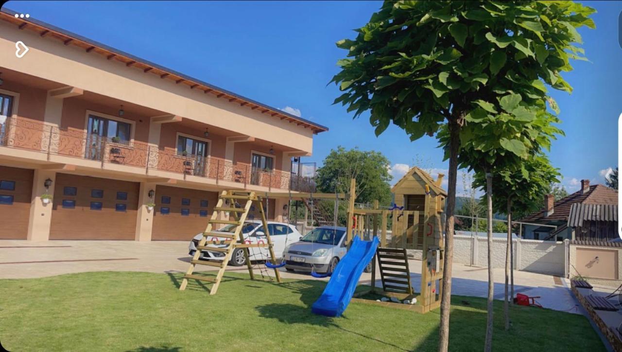 Casa Erk Bed & Breakfast คาลิมาเนช ภายนอก รูปภาพ