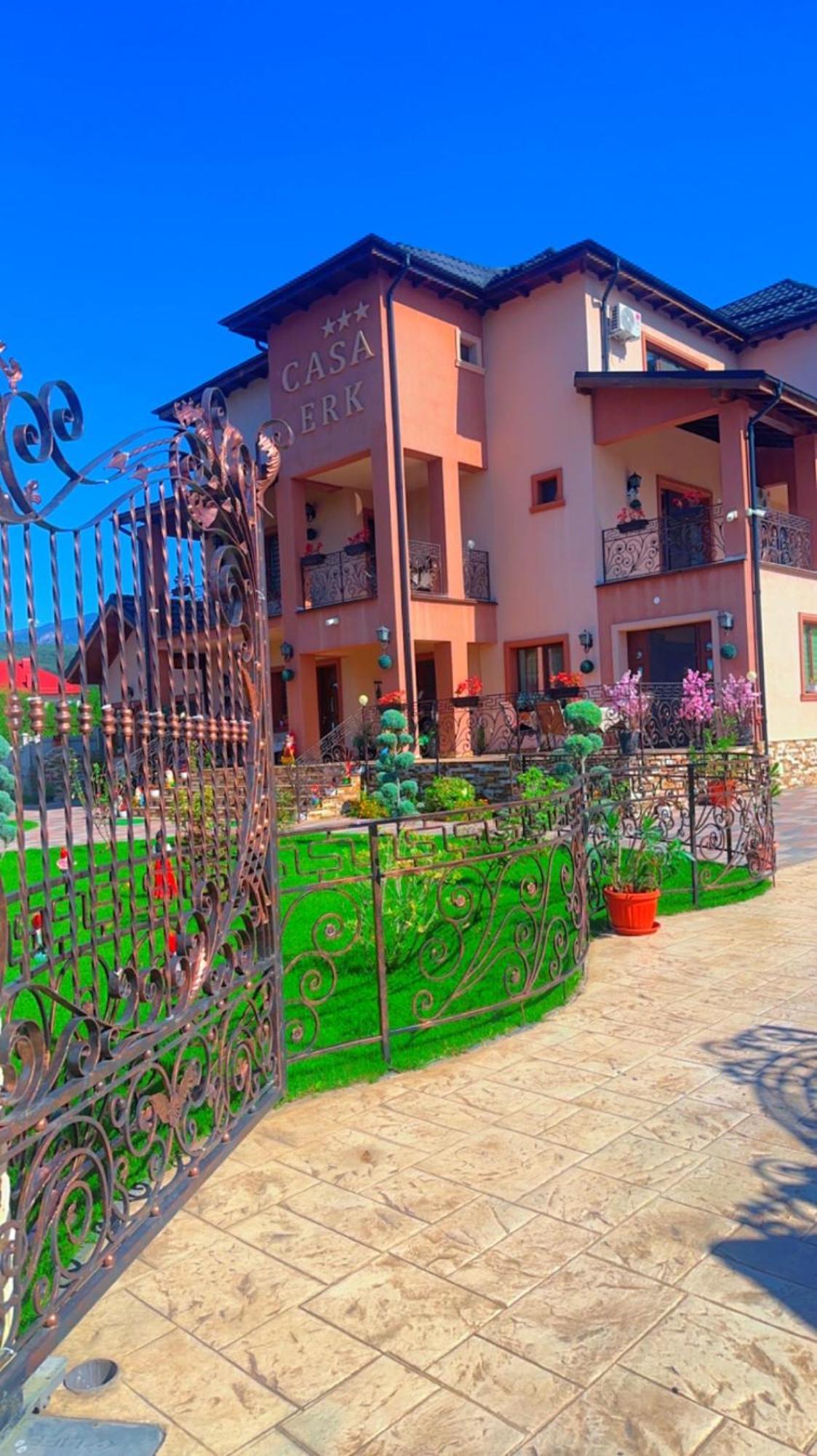Casa Erk Bed & Breakfast คาลิมาเนช ภายนอก รูปภาพ