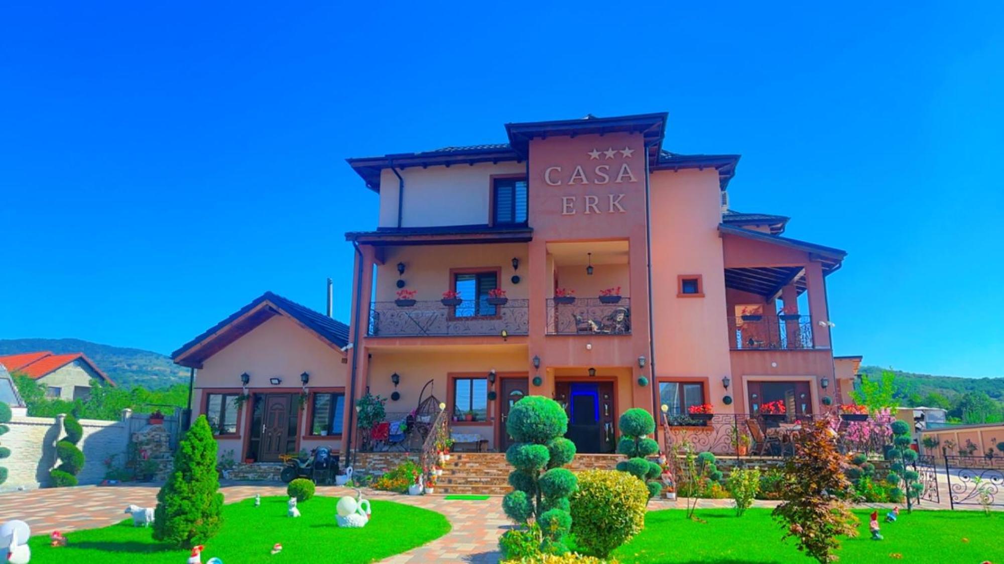 Casa Erk Bed & Breakfast คาลิมาเนช ภายนอก รูปภาพ