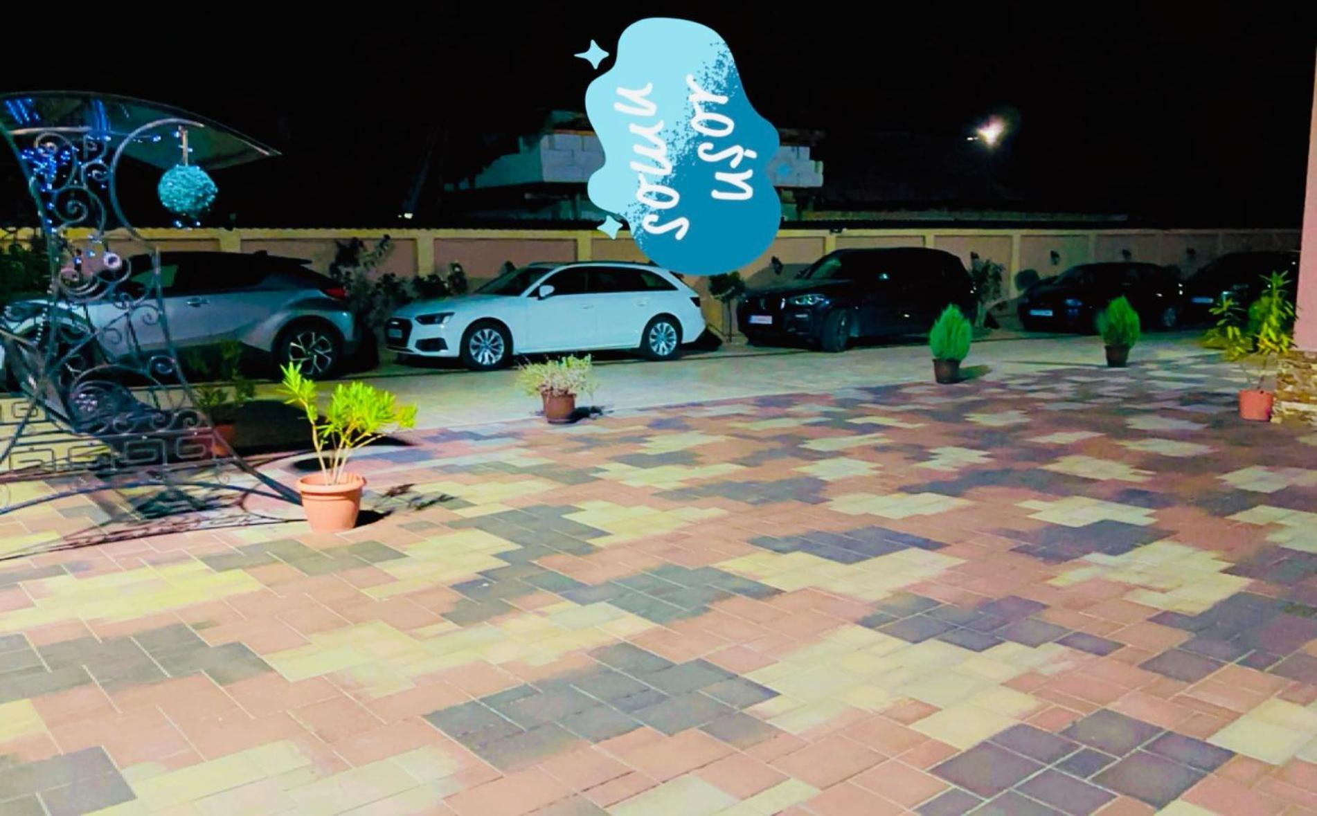 Casa Erk Bed & Breakfast คาลิมาเนช ภายนอก รูปภาพ